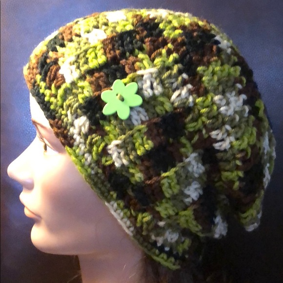 Ladies beanie winter hat slouchy newcomer hand crochet by me. - Picture 1 of 6